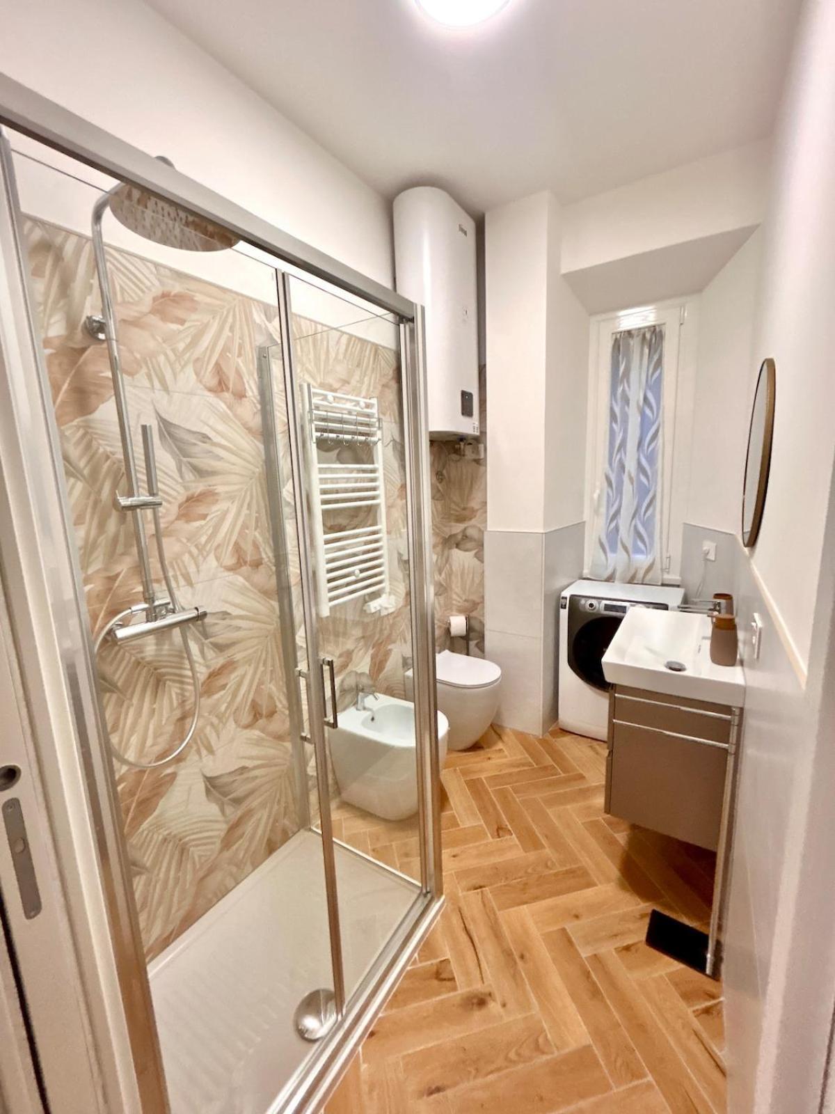 Appartement Elegant With Balcony Near The Center