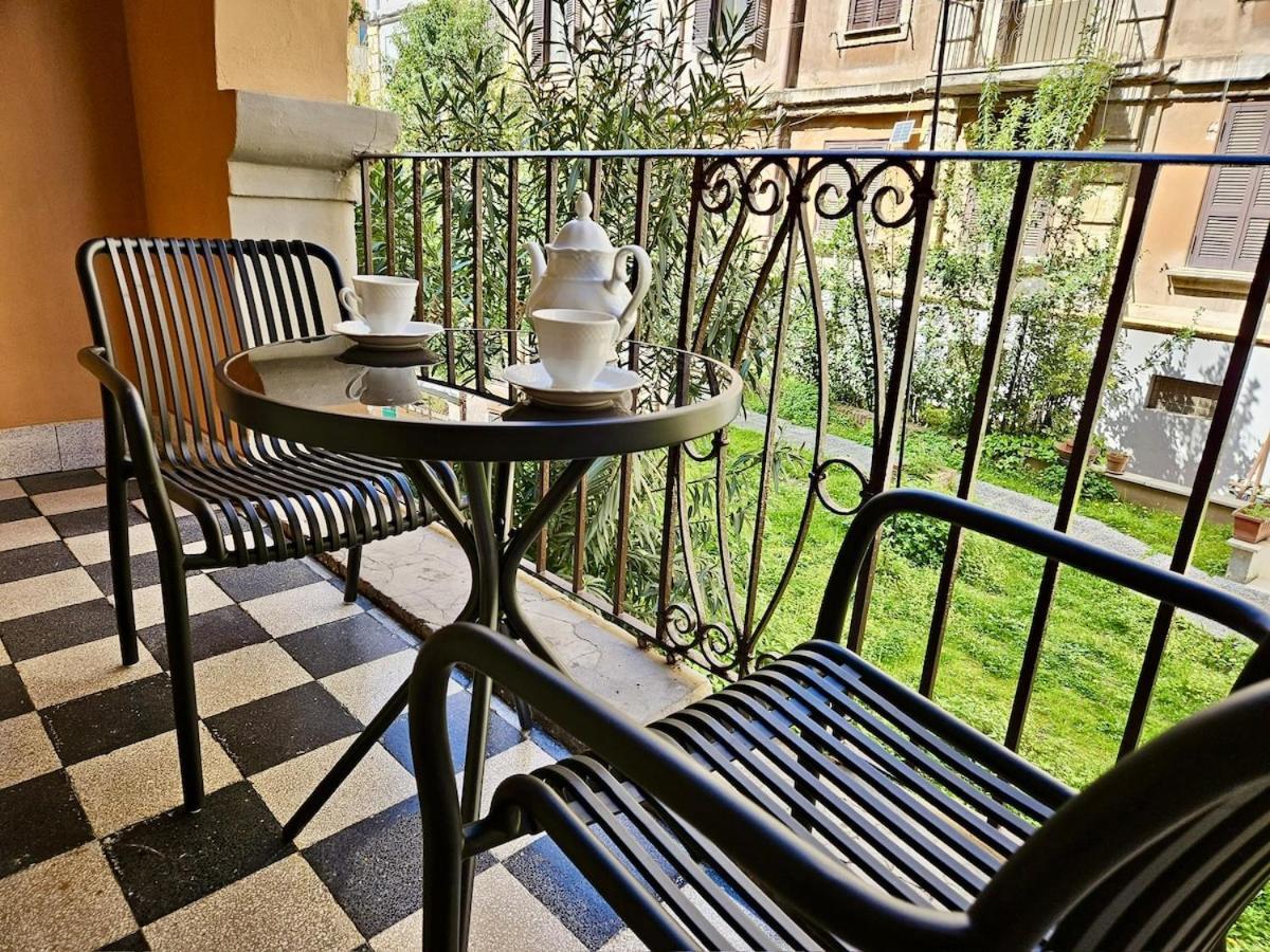 Elegant With Balcony Near The Center Appartement Rome