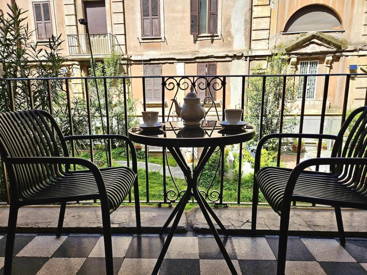 Appartement Elegant With Balcony Near The Center Rome
